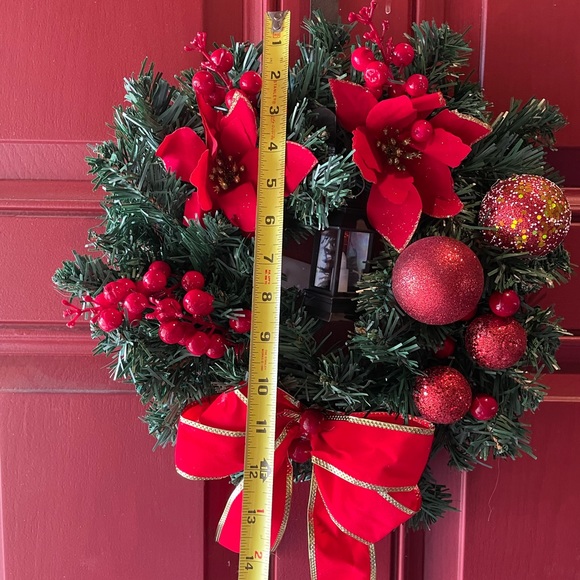 NEW  Artificial Christmas Wreath - Picture 3 of 5